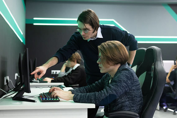 Войти в  IT: знакомство с институтом интеллектуальных систем и цифровых технологий