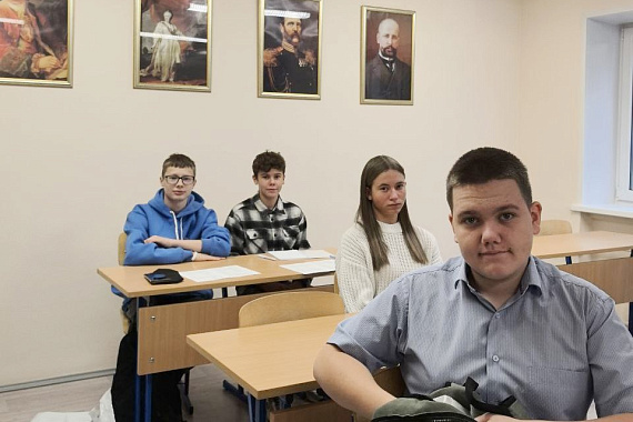 Мурманские школьники углубятся в иторию отношений России и Запада на занятиях в МАУ