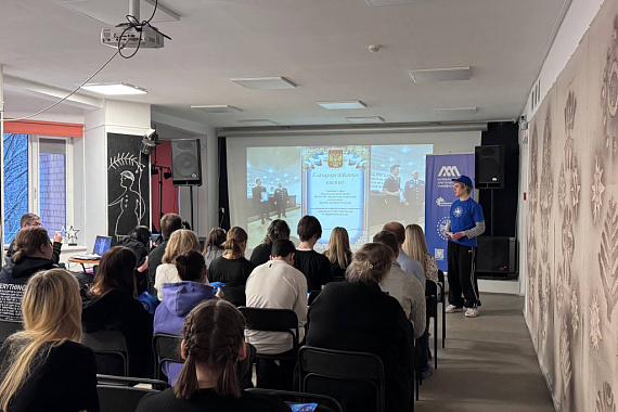 Киберволонтёры МАУ провели семинар «Противодействие информационным угрозам в РФ» в Апатитах Киберволонтёры МАУ провели семинар «Противодействие информационным угрозам в РФ» в Апатитах