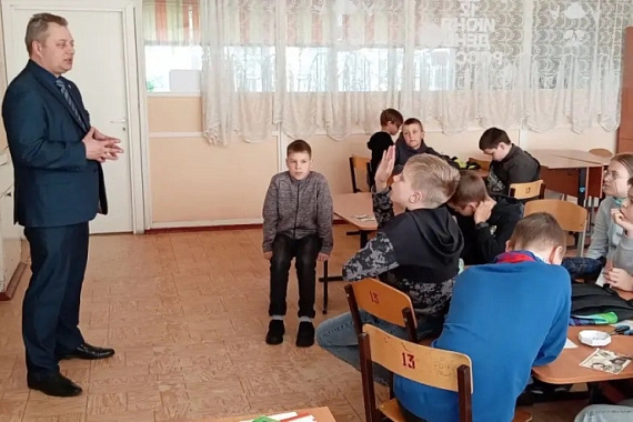 Представитель Юридического факультета МАУ&nbsp;&mdash; участник патриотического мероприятия в мурманской школе