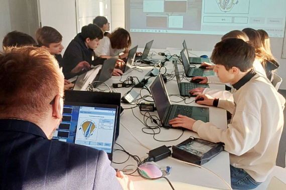 Морской класс на кафедре автоматики и вычислительной техники: знакомство с цифровыми двойниками