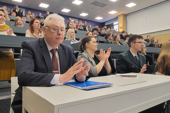 В МАУ состоялся научно-практический круглый стол «Современные подходы и методики научно-исследовательской деятельности в гуманитарной сфере»
