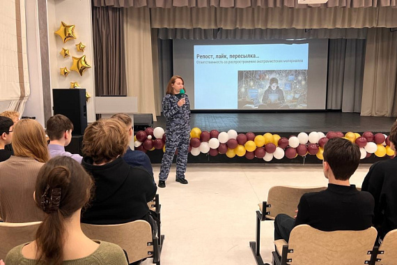 Кибердесант МАУ — в школе № 49: почему репост может стоить свободы? Кибердесант МАУ — в школе № 49: почему репост может стоить свободы?