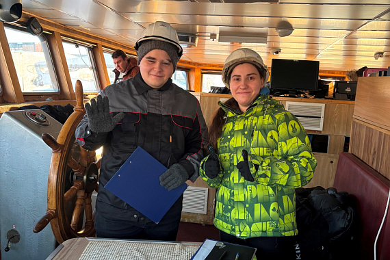 Студенты-корабелы МАУ участвуют в проведении опыта взвешивания судна