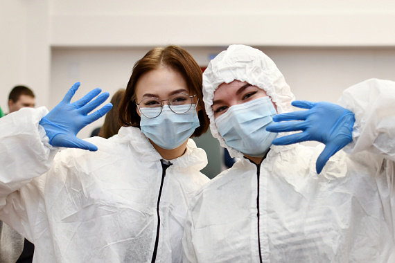 Мурманские школьники окунулись в мир криминалистики в МАУ