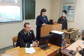 Работники военного суда рассказали курсантам ВУЦ МАУ об ответственности за продажу наркотиков