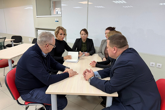 Новые векторы антикоррупционного взаимодействия: итоги рабочего совещания в МАУ