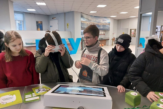 Передвижная выставка &laquo;Мир против террора&raquo; в Мурманске: взгляд в будущее без страха