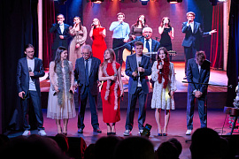 КЛюП-студия МАУ представила мурманчанам «Светлые песни для светлых людей»